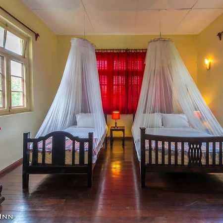 Alamanda Inn, Boutique Hotel And French Restaurant Янгон Экстерьер фото