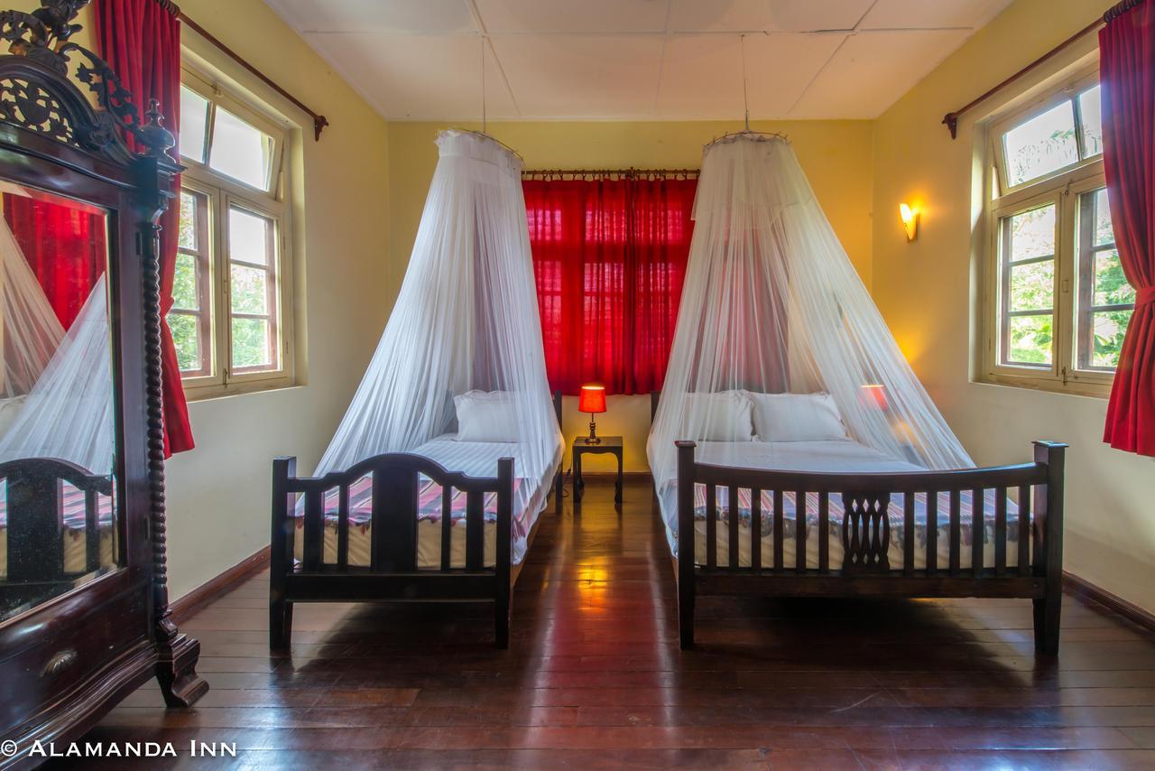 Alamanda Inn, Boutique Hotel And French Restaurant Янгон Экстерьер фото